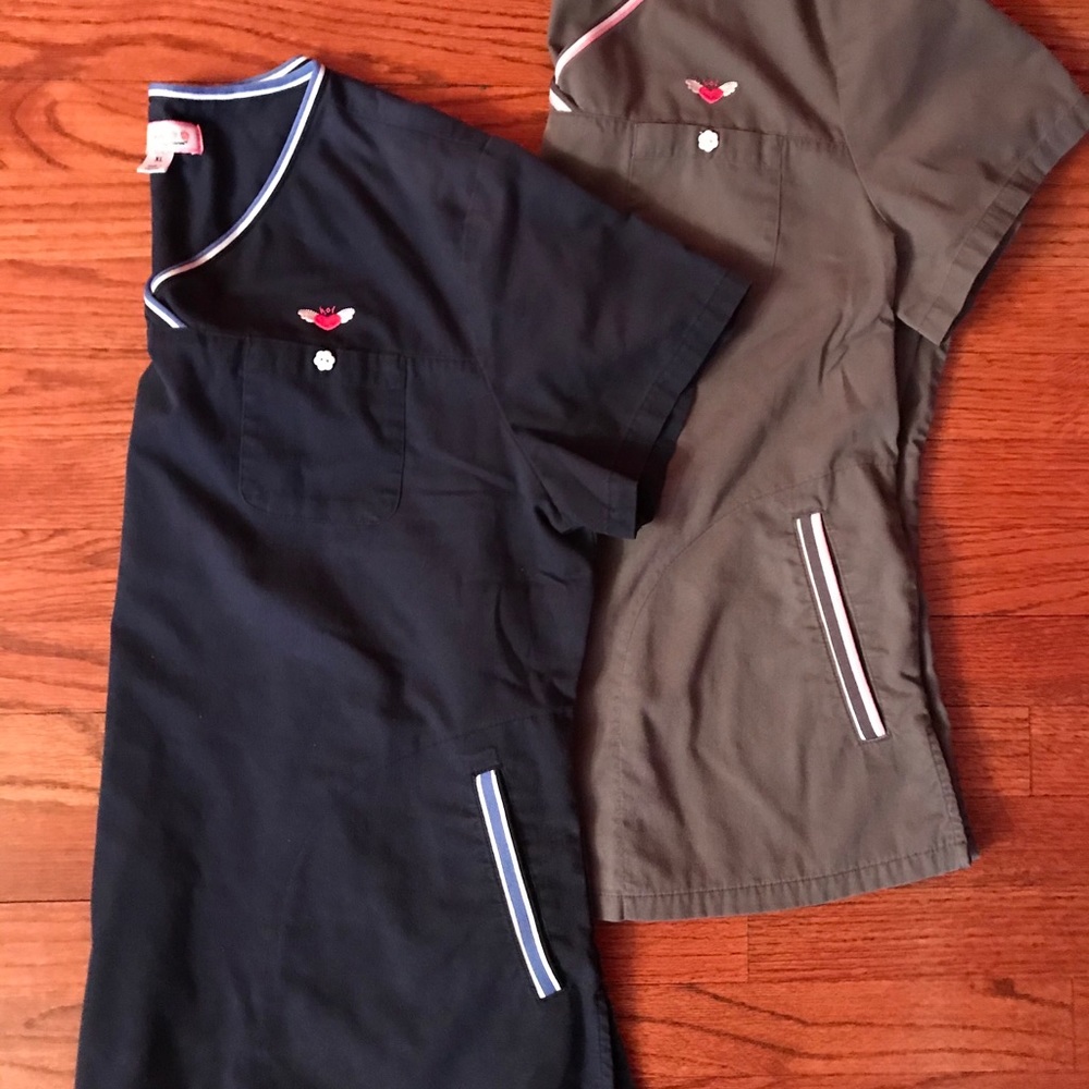 2 Koi scrub tops